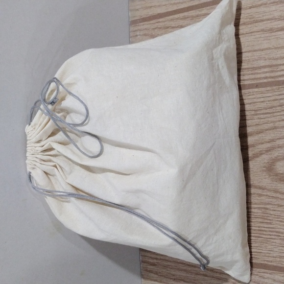 ANTEPRIMA Cream Drawstring Dust Bag – 13x12" Storage for Women’s Accessories - Picture 4 of 8